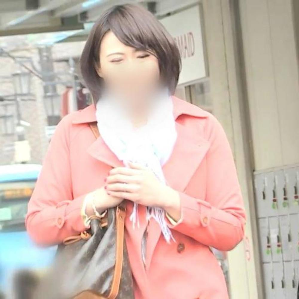 《人妻・中出し》43歳・専業主婦人妻がご無沙汰S○Xで淫乱化！理性崩壊するほど他人棒でイキ狂い！どっぷり中出し！