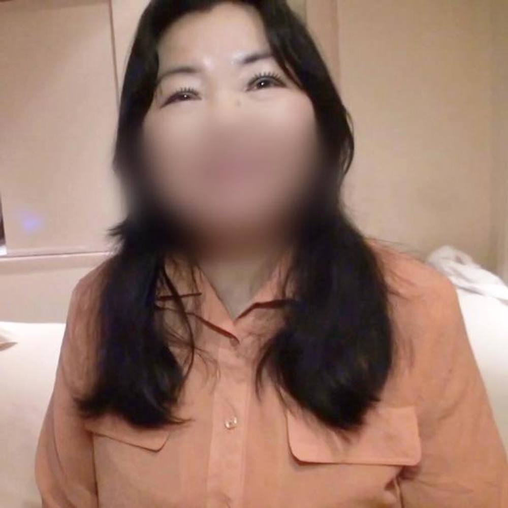 【人妻・ハメ撮り】色白豊満BODY熟女（55）他人棒でズコズコと激しく突かれ「おマ○コいいーっ！おマ○コ気持ちいいーっ！」と歓喜の鳴き声を響かせイキまくる！