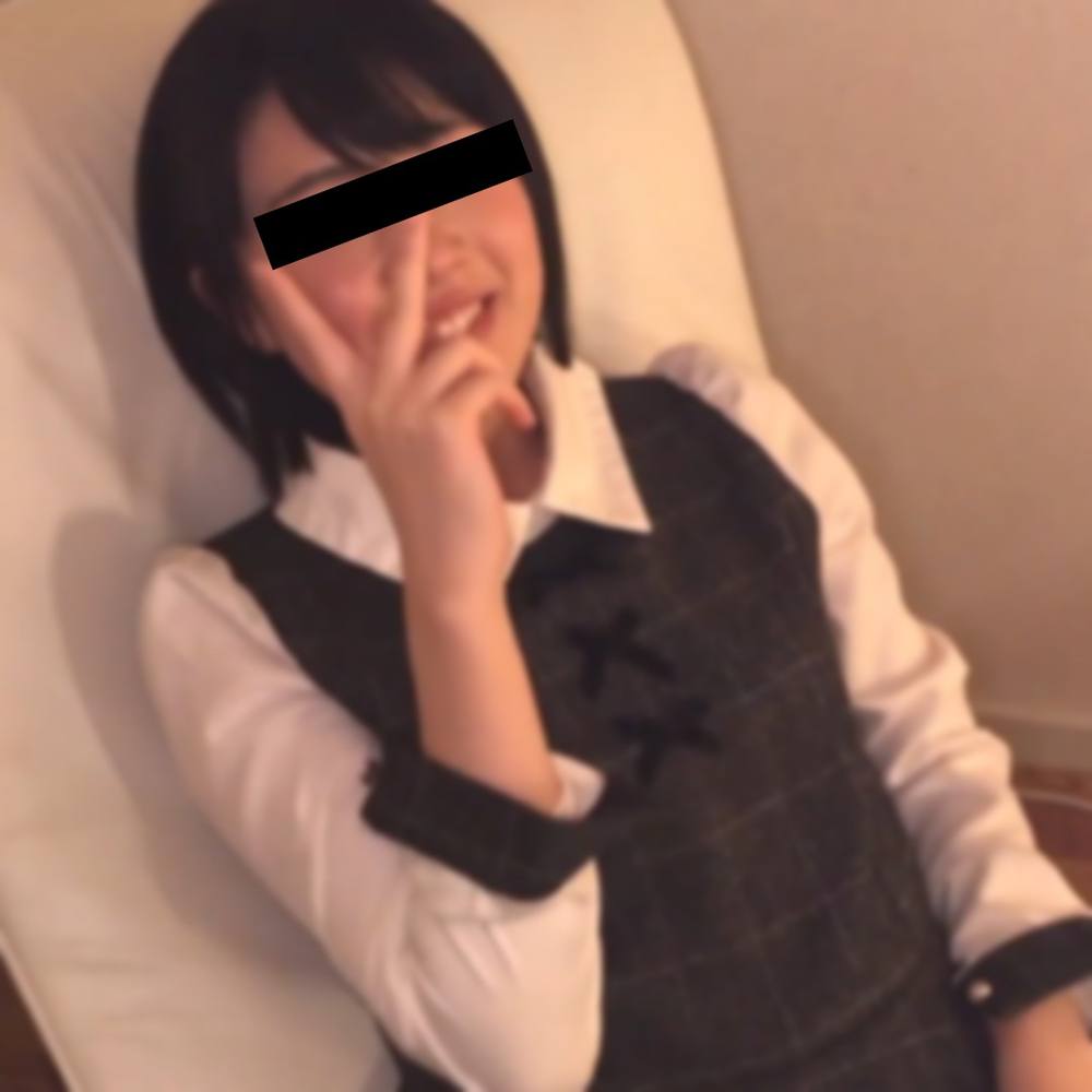 【素人・個撮】やんちゃな童顔制服女子(18)　濃厚生中出し＆バイブオナニー。※数量限定