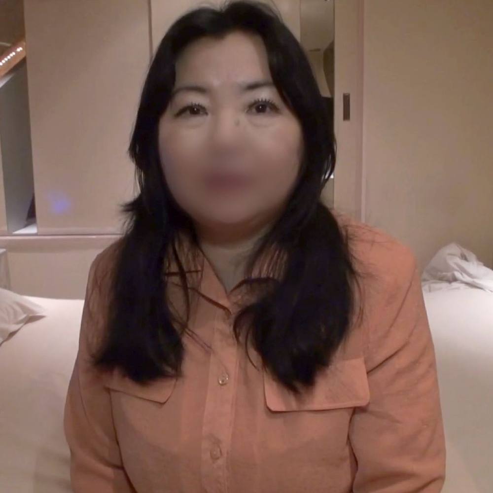 〖人妻NTR〗色白ぽっちゃり妻みちこ(55歳)超乳おっぱいが大暴れの激ハメSEX。