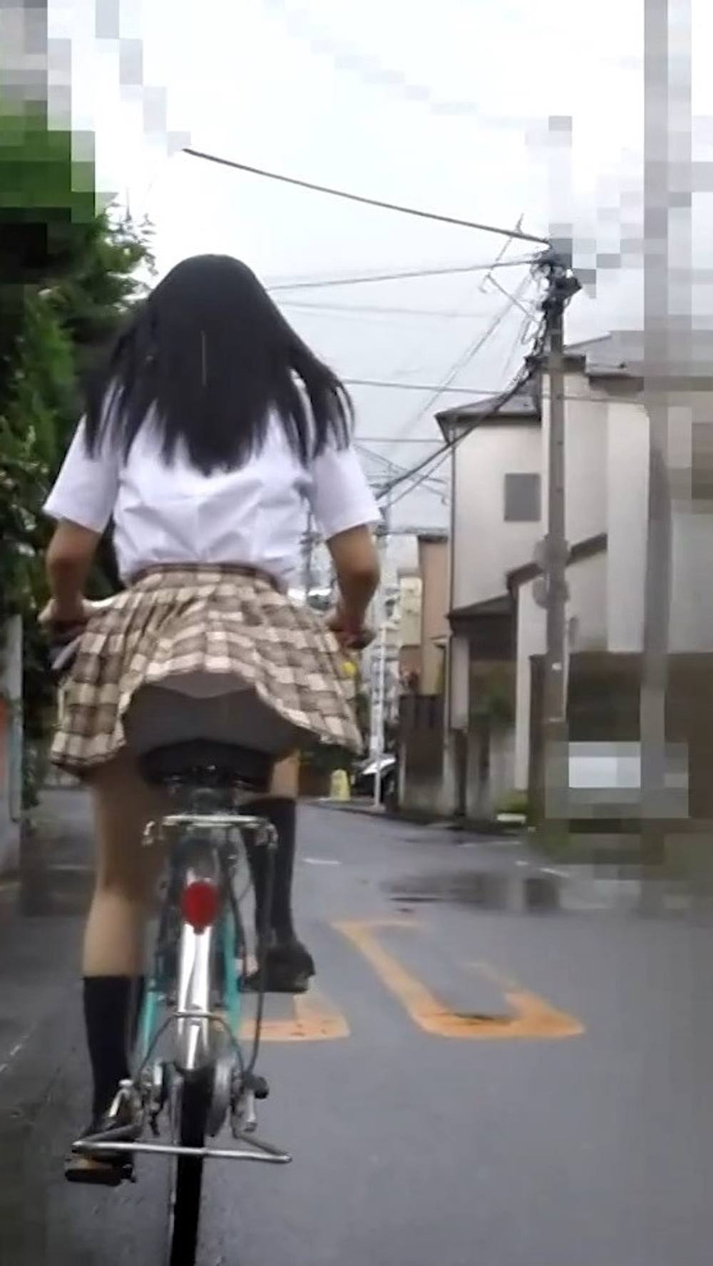 【押収物2000件近くあった例の騒動】通学路で待ち伏せ。野生の学生ストーカー隠し撮り。