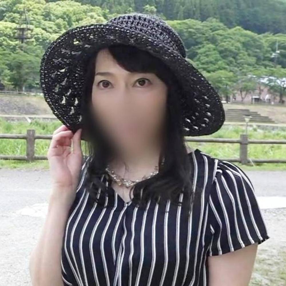 【人妻・中出し】Fカップ巨乳の色気ムンムン46歳人妻◆膣奥突けばエビ反り大絶叫で無限イキ狂い！熟したおま○こにどっぷり中出し！