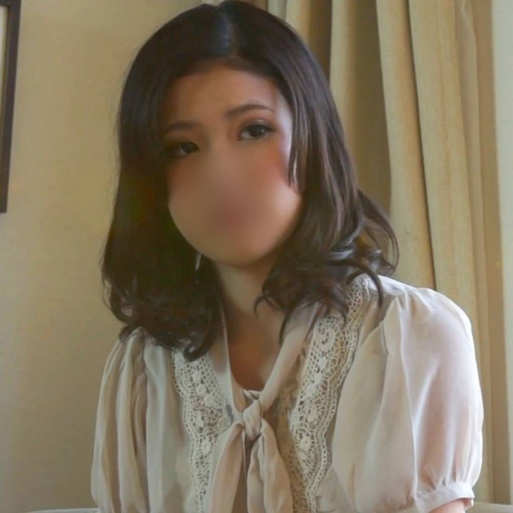 【素人】清楚でお淑やかさがある美女えりなさん。 痴女っ気があるジュポフェラ→生ハメでメス声を漏らしながらイク！