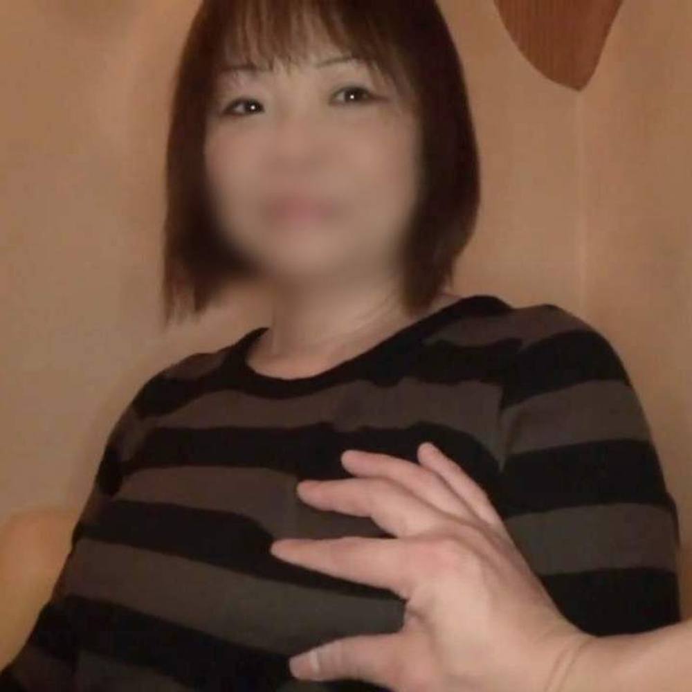 【熟女】Gカップ美巨乳！童顔の顔とのアンバランスさも魅*的な56歳・熟女◆ピストンの*強さに酔いしれ快楽イキ連発！