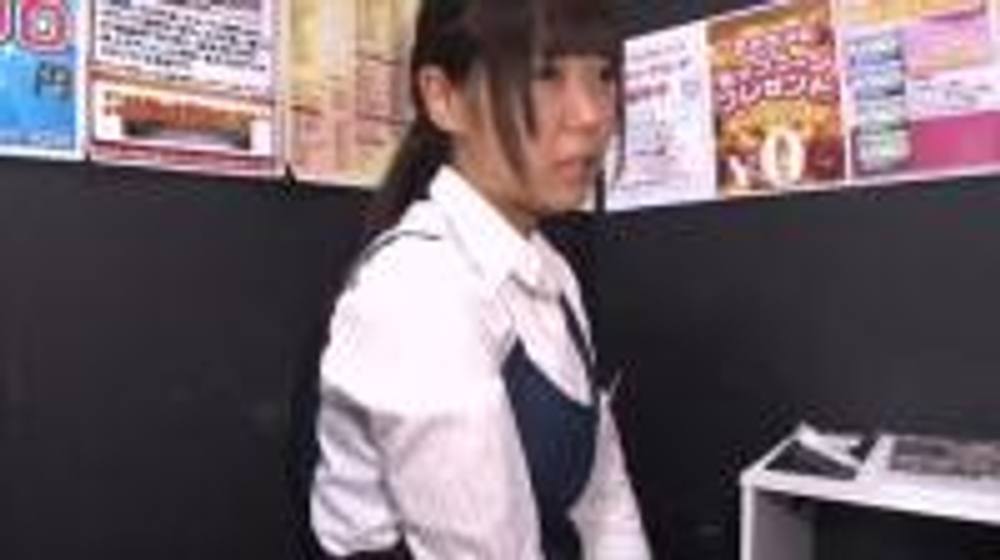 ビデオBOX女性店員の裏サービス！File.11