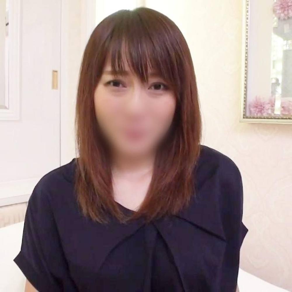 【熟女】35歳・人妻が初の浮気セックス◆仁王立ちフェラ⇒他人棒に子宮口をガツンガツンとノックされ悶え喘ぎ鳴くスケベ主婦の淫乱性交！