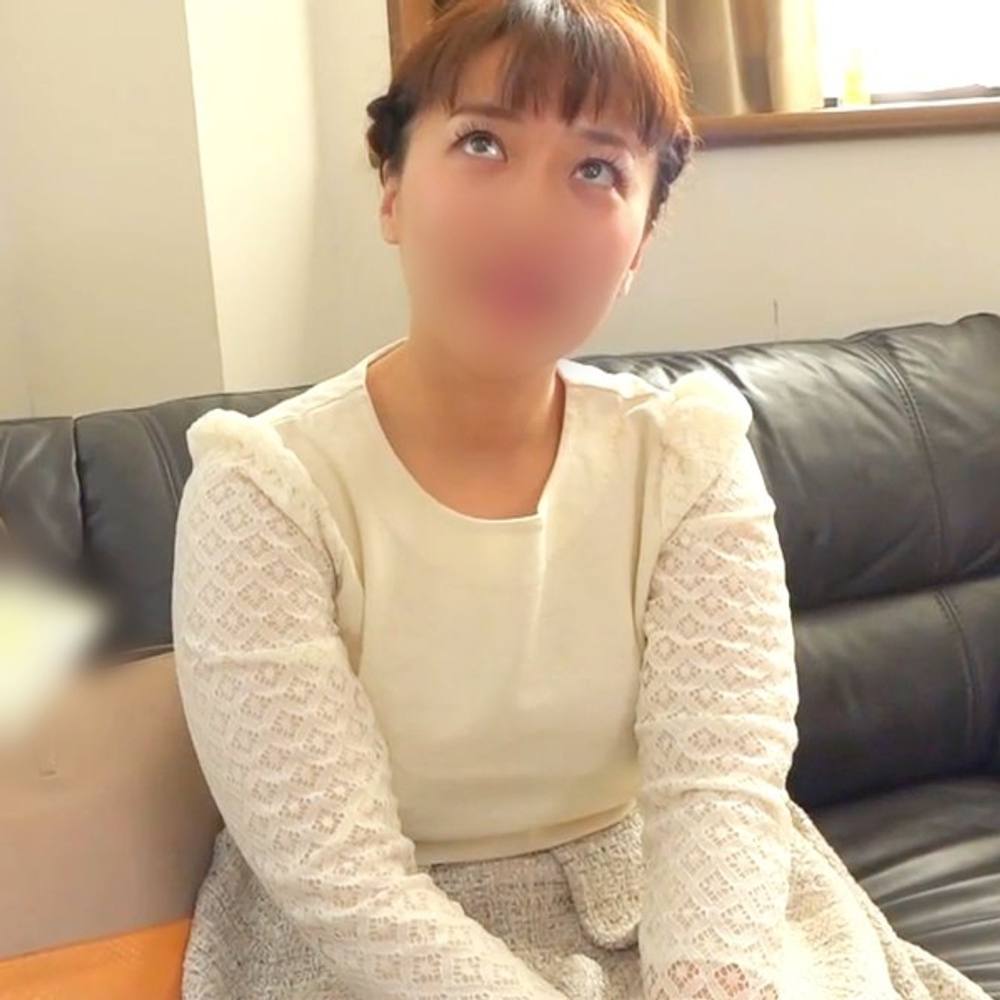 【素人】結婚生活1か月目の巨乳人妻(33) 幸せなはずなのに簡単に不倫をして、僕のチンポでメス顔悶絶。