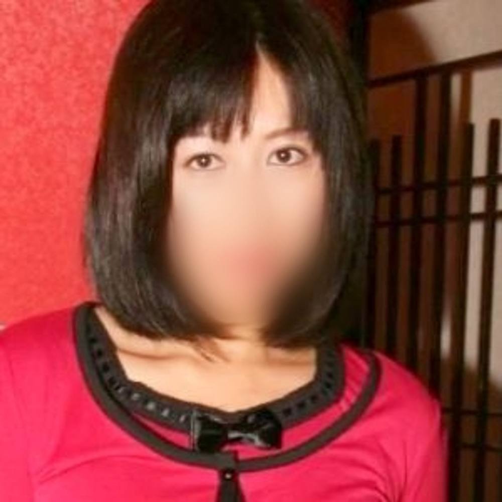 【素人】地味ながらも性欲が強すぎる熟妻さん。 濃厚フェラチオでバキュームを加えてきて、我慢できずに口内射精しました。