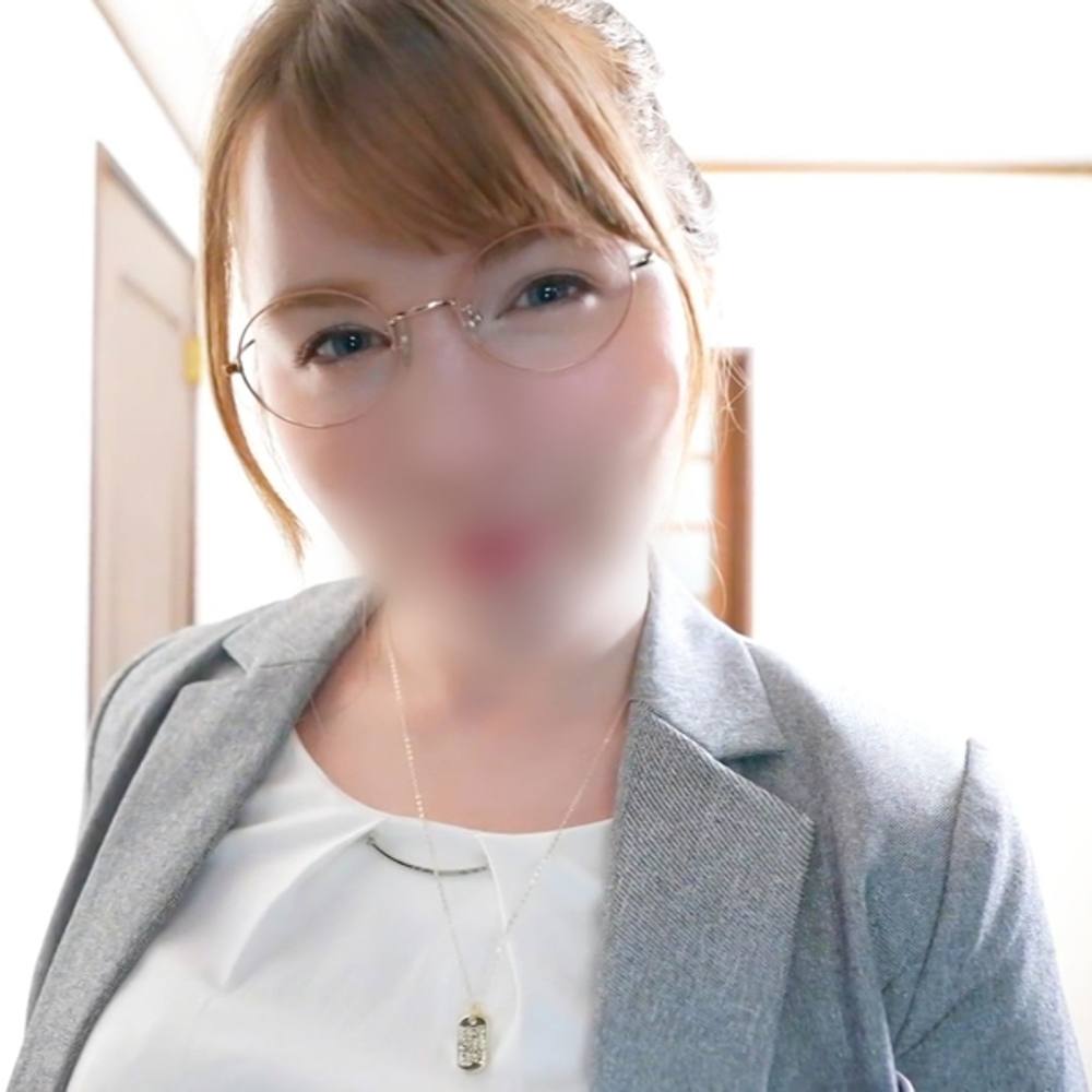 【素人】真面目なルックスの外国人奥様(37) 不倫セックスで騎乗位中出しした後も、手コキやパイズリを続けてきて精巣空っぽ/