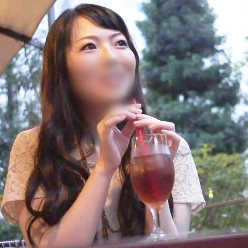 【人妻】色白スレンダー人妻（34）◆旦那に内緒で出会い系でセフレ探し！膣奥突けばエビ反り大絶叫で無限イキ狂い！大量精*放出！