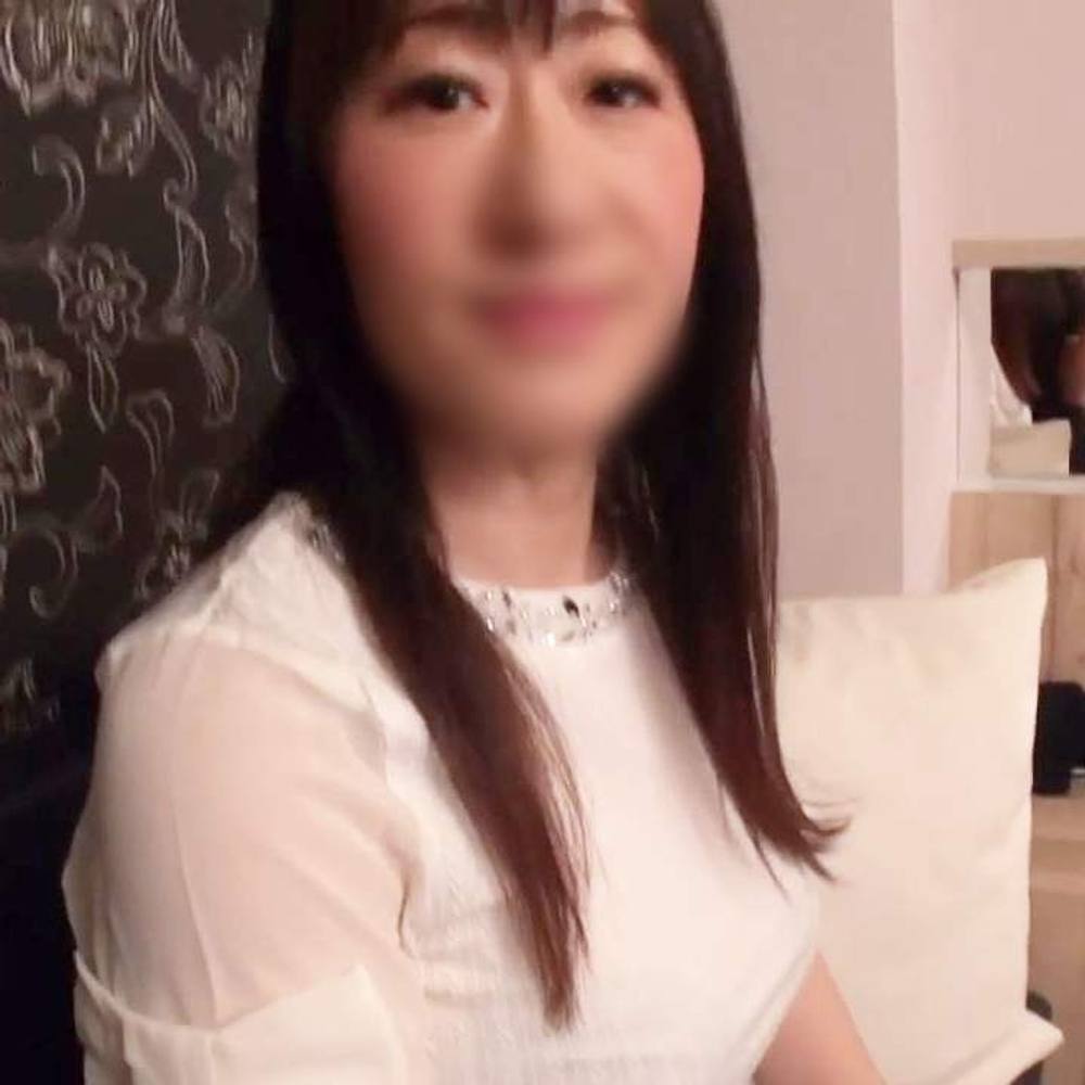 《中出し》重量感たっぷり驚きのHカップ乳！52歳熟女が巨根ち○ぽにヨガり狂う！熟したおま○こにどっぷり中出し！