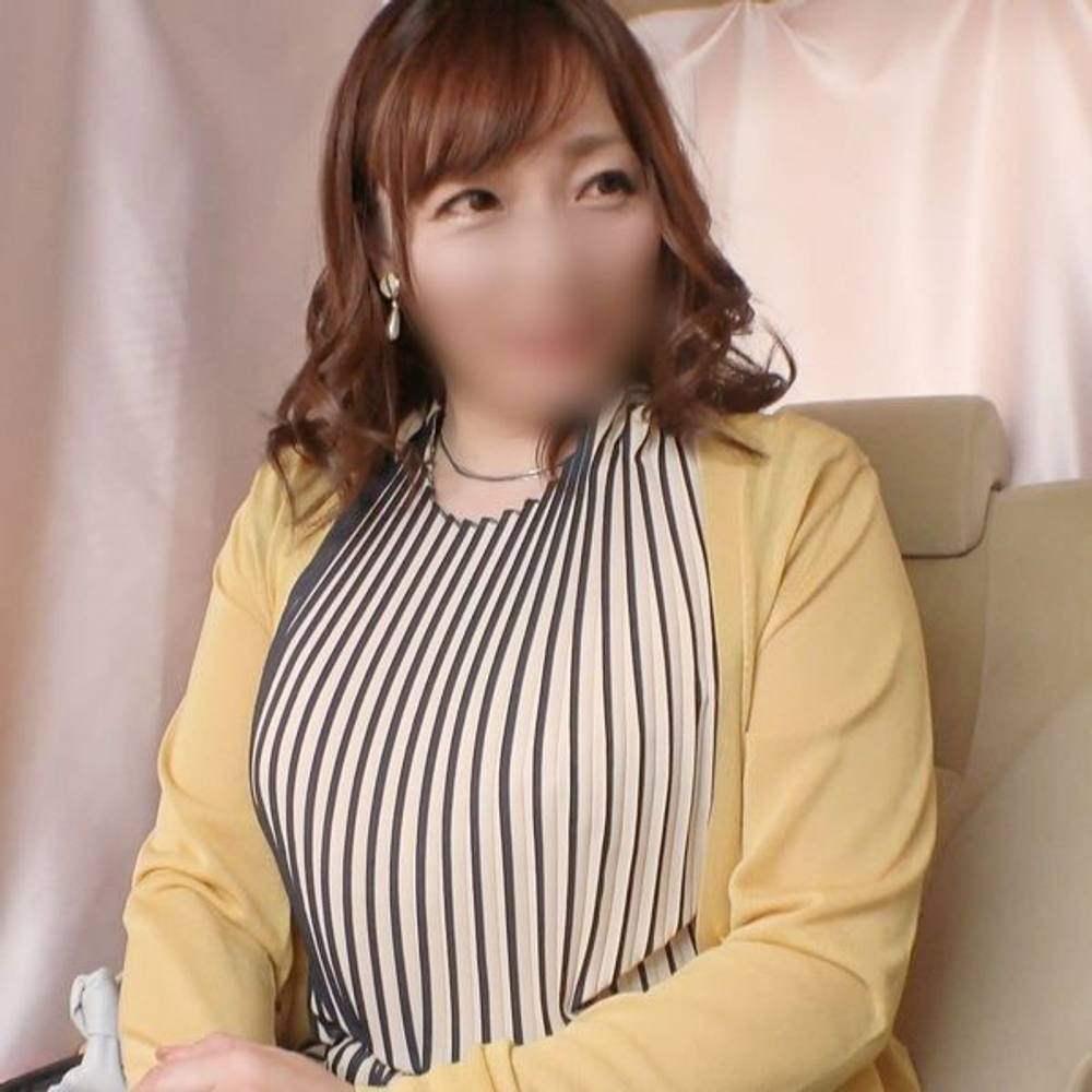 【人妻／熟女】34歳茶髪ゆる巻きの子持ちセレブ妻をナンパ。敏感むっちりボディを激ピスハメ撮りセックス。