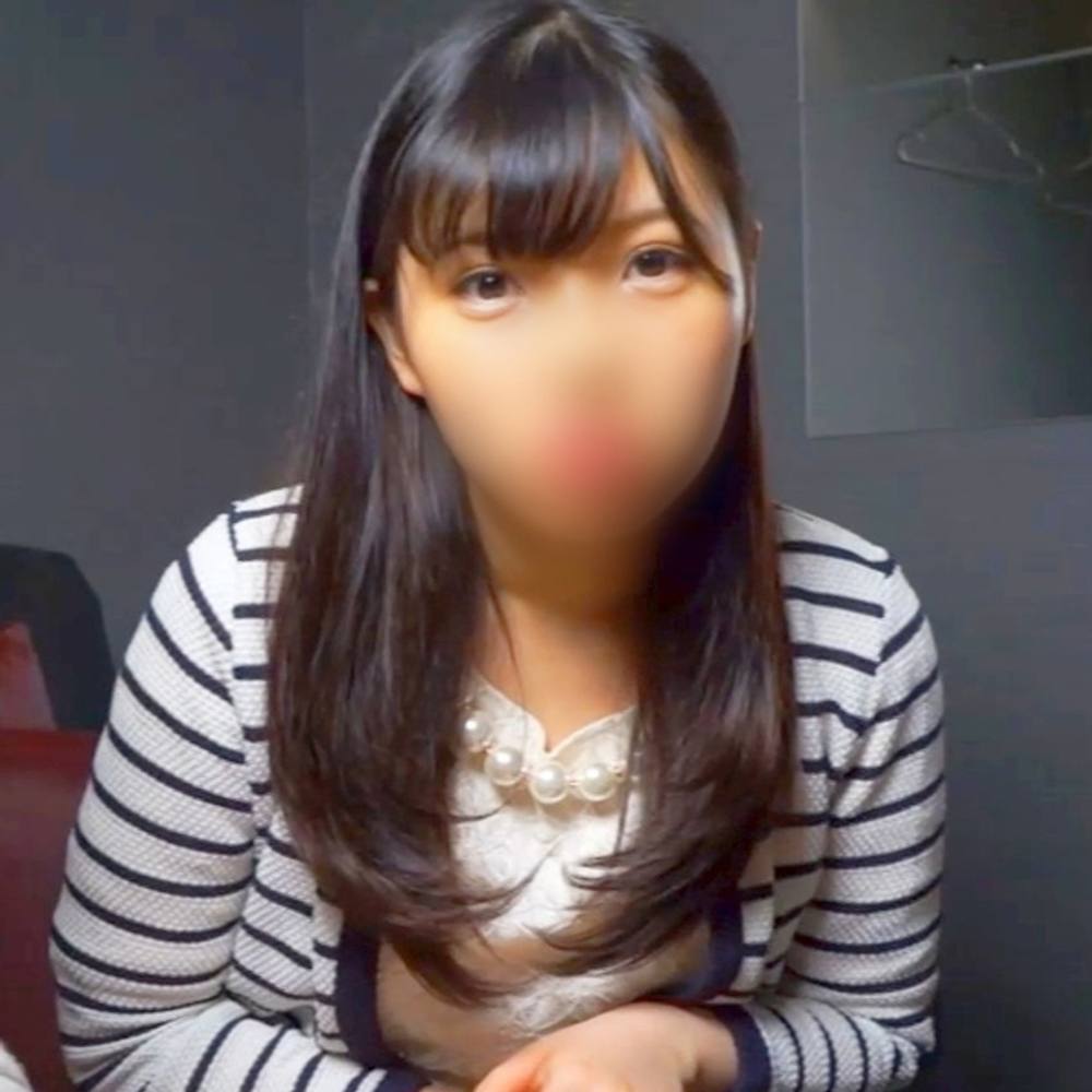 【素人】アイドル顔で超かわいいのに素朴なOL(24) おとなしい性格ですが、SEXではエッチな声をたくさん出しながらイクっ♥