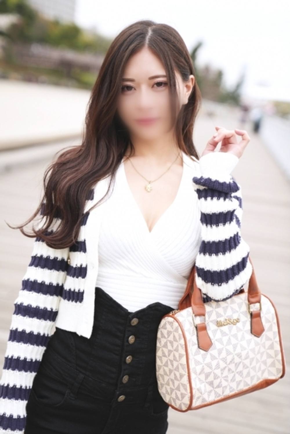 【初回数量限定50%オフ】りな(25)ファーストクラスCAとのセックス動画です。上級国民しか抱けない高級ボディに種付けをしました。【レビュー特典】