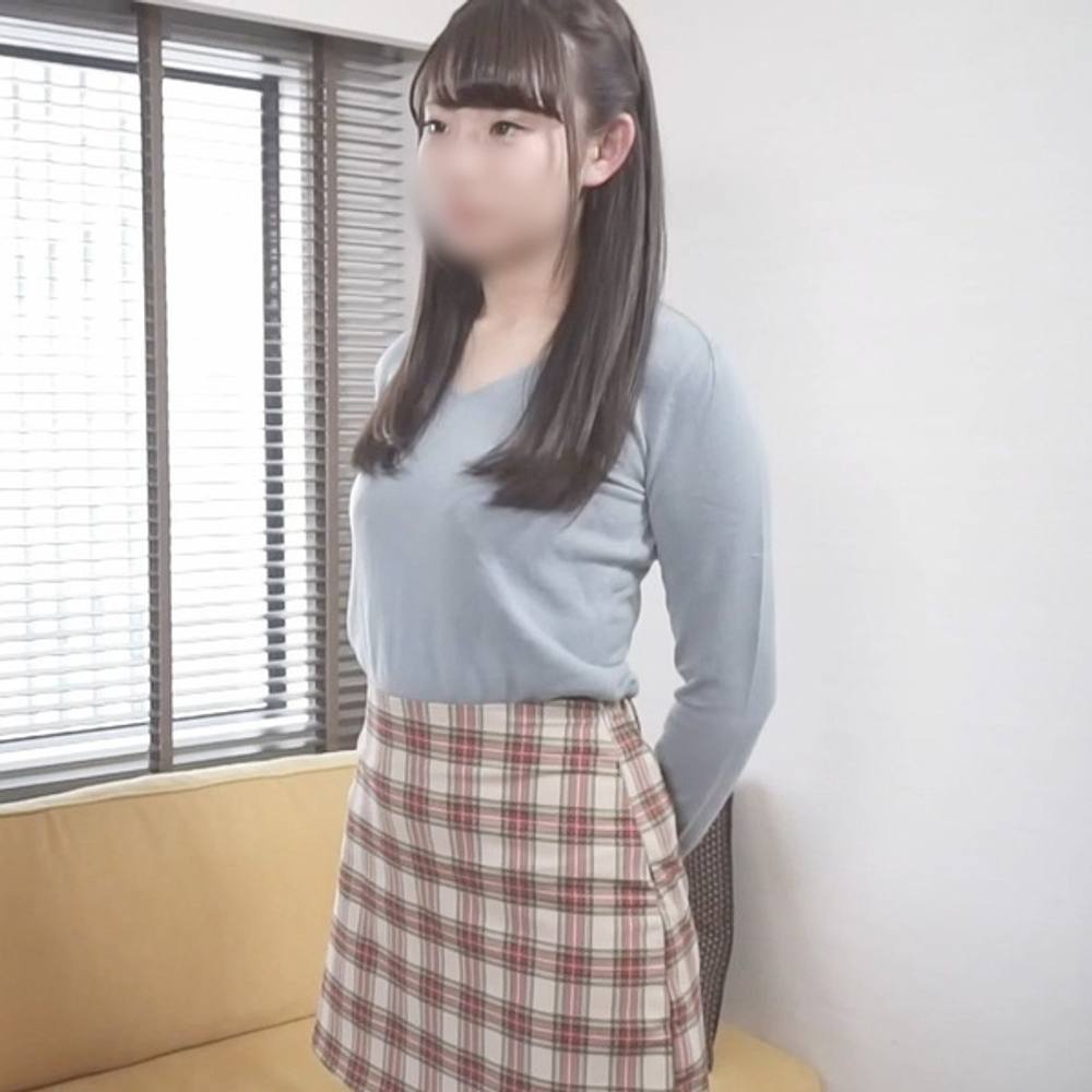 【素人】20歳清楚可愛い大生をナンパ。草食男子クンの為に恥じらいながらご奉仕セックス。