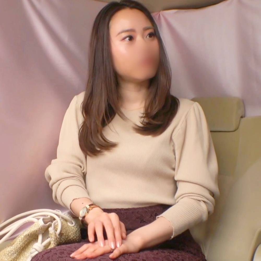 【素人】清楚で超絶綺麗な人妻さんと不倫セックス。 パイパンおまんこを巨根で何度もイカせ、遠慮なく中出ししました。