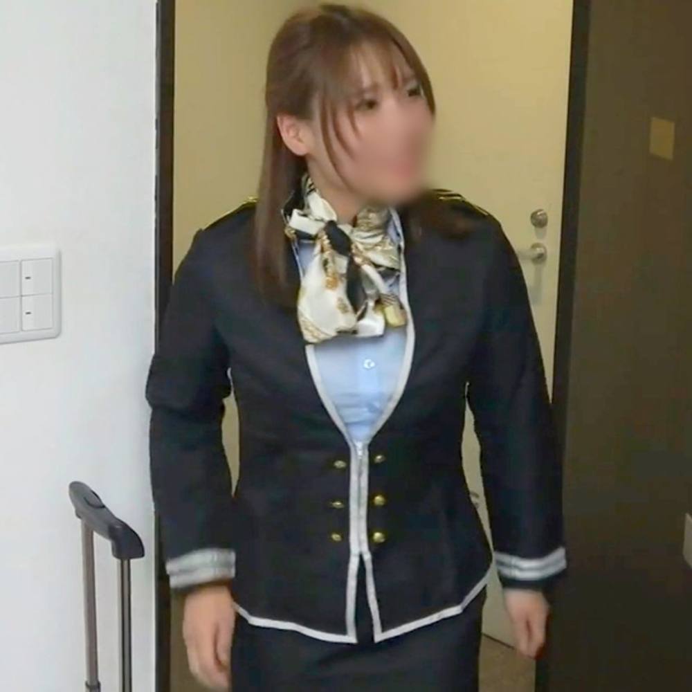 【個撮】Gカップ巨乳の清楚系CAをハメ撮りしました。 前戯は痴女っ気強めでしたが、生ハメで悶えている中大量中出し！