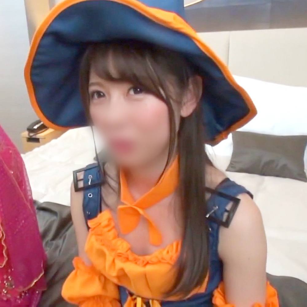 【素人】アイドル顔で貧乳と可愛いのに剛毛マンコな”ひなちゃん” 友達と一緒にコスプレセックスで連続イキ！ハメ潮！