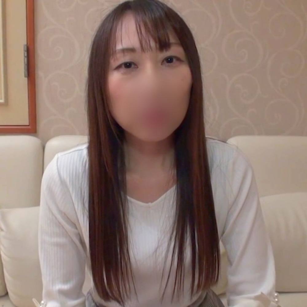 【素人】色白美肌の素朴な人妻さん(47歳) 電マの振動で興奮状態になると、挿入を催促するかのようにフェラチオ。