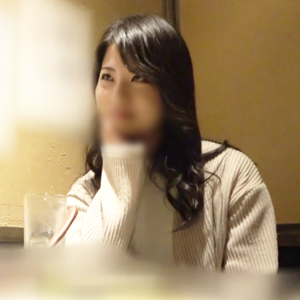 《中出し》おとなしめな清楚人妻（33）◆おもてなしの心でタップリご奉仕！乳首ビンビンにしてイキまくり！膣内射精！