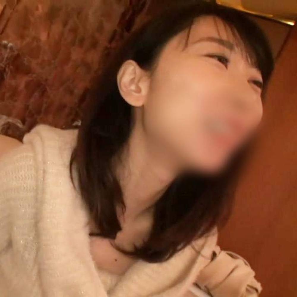 【熟女】清楚。48歳。スレンダー人妻。ちかこさん。電マオナニー披露。生チ○ポでメス顔イキ連発。