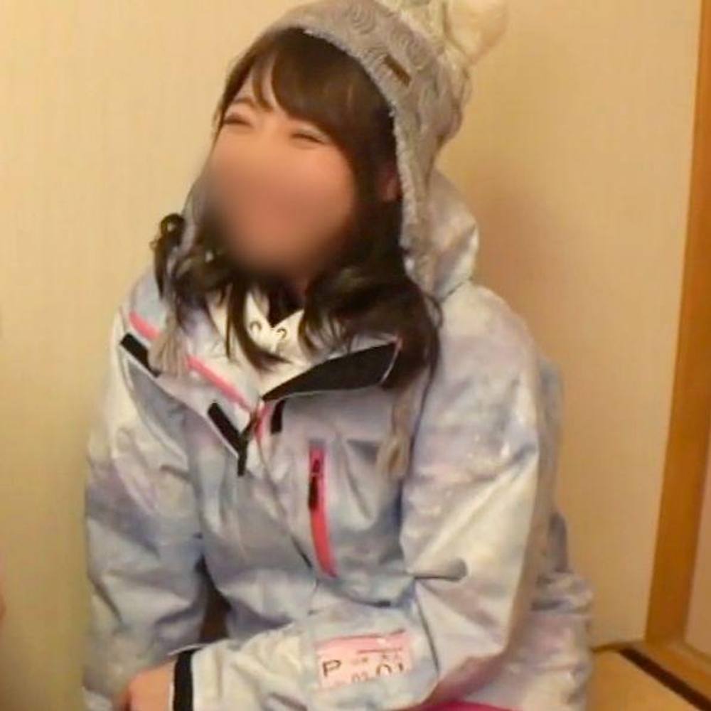 【素人】Dカップ巨乳の可愛いムチムチ大学生せいかちゃん(21) 初生ハメが気持ち良くて自ら腰振りしてきて汗だく絶頂♥