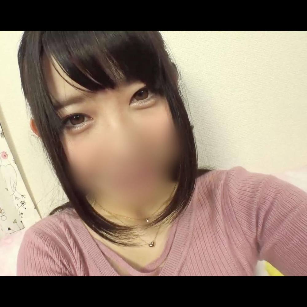 【素人／自撮り】ピチピチ20歳の激カワ女子大生。ぷりぷり美尻スレンダーBODY露わにしてイキまくるオナニー動画。