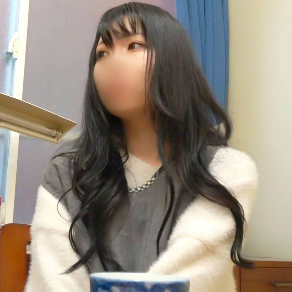 【個人撮影】黒髪ロングの可愛いたまみちゃんをハメ撮り。 日頃は口数が少ないのに、デカチンでの激しい突きでメsuイキ。