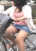 【追跡】自転車で見えちゃったデニミニ娘⑦　ちゃりんこ