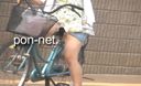 【追跡】自転車で見えちゃったデニミニ娘①③セット