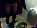 【Women's toilet uncensored】Camera video installed in a Korean cafeteria There seems to be a famous girls' school in the neighborhood and there are many beautiful women 7