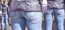 The refreshing young mom makes the panty line that has bitten into the beautiful buttocks of jeans stand out thinly! !!