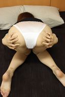 A shaved OL with underlings. Mekosuji close-up, polyester white panties taken intensely.