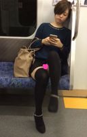 ☆ Panchira on the train ☆ Bob beauty with long legs!