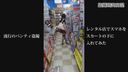 [Upside down shooting / panchira] I tried to take a voyeur inside the skirt at a rental store (smartphone)