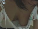 [**] Braless mature woman shows off her breasts! Cleaning with! Who got ~?