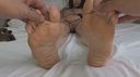 《Foot Fetish》The soles of the feet of the older sister wearing sandals FULL HD 1920X1080