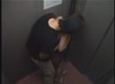 Surveillance camera footage of elevator serial obscenity incident (3) The victim is a female college student who lives in the elevator