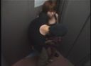 엘리베이터 연쇄 외설 사건의 감시 카메라 영상 (3) 피해자는 엘리베이터에 사는 여대생