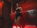 Active stripper Yui's bewitching dance (2)