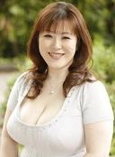 人妻83　堀川奈美（40歳）顔を埋めたくなるムチムチしっとり垂れパイ豊乳奥さんを正常位で突きまくって中出し！①