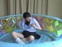 【Wet & Messy】에미 20세 JD 유니폼 코스프레 미녀가 젖어 비뚤어진다! 건강한 갈색 피부도 볼 수 있습니다! [WET003-1] (영어)