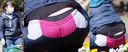 Young mom peeks out of her steamy black panties from the waist of her sportswear! !!