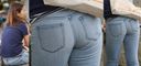 Young mom clearly highlights the hip line on the beautiful buttocks of jeans! !!