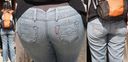 Mom clearly brings out the panty line that has been eaten into the jeans beautiful big ass stretched on the bun! !!