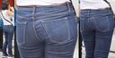 美形のママさんはジーンズ美尻に喰い込んだパンティーのラインを薄っすらと浮かび上がらせる!!