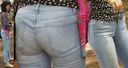 [First part] Mom clearly brings out the panty line on the beautiful butt of the jeans of the bun! !!