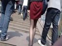 [Limited quantity] City shooting beauty 048 "Red skirt / hand-holding date with boyfriend"