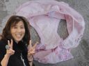 【Mischief】Pink panties of a friend's celebrity mom who has been longing for