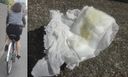 【Humiliation mischief】A dirty orimono sheet thrown away in the waste box by a cute colleague